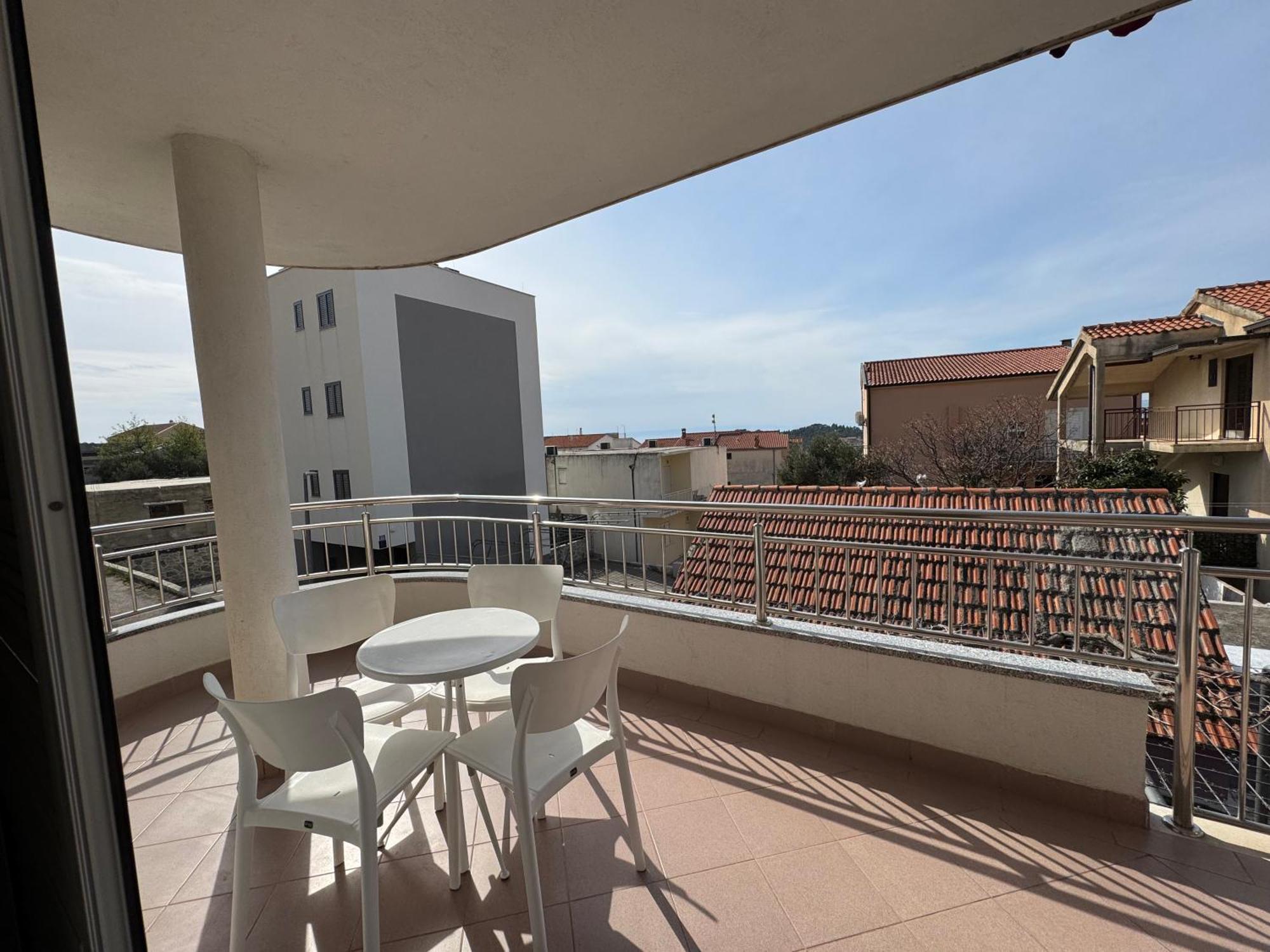 Apartment Makarska M&I, Free Private Parking Exterior photo