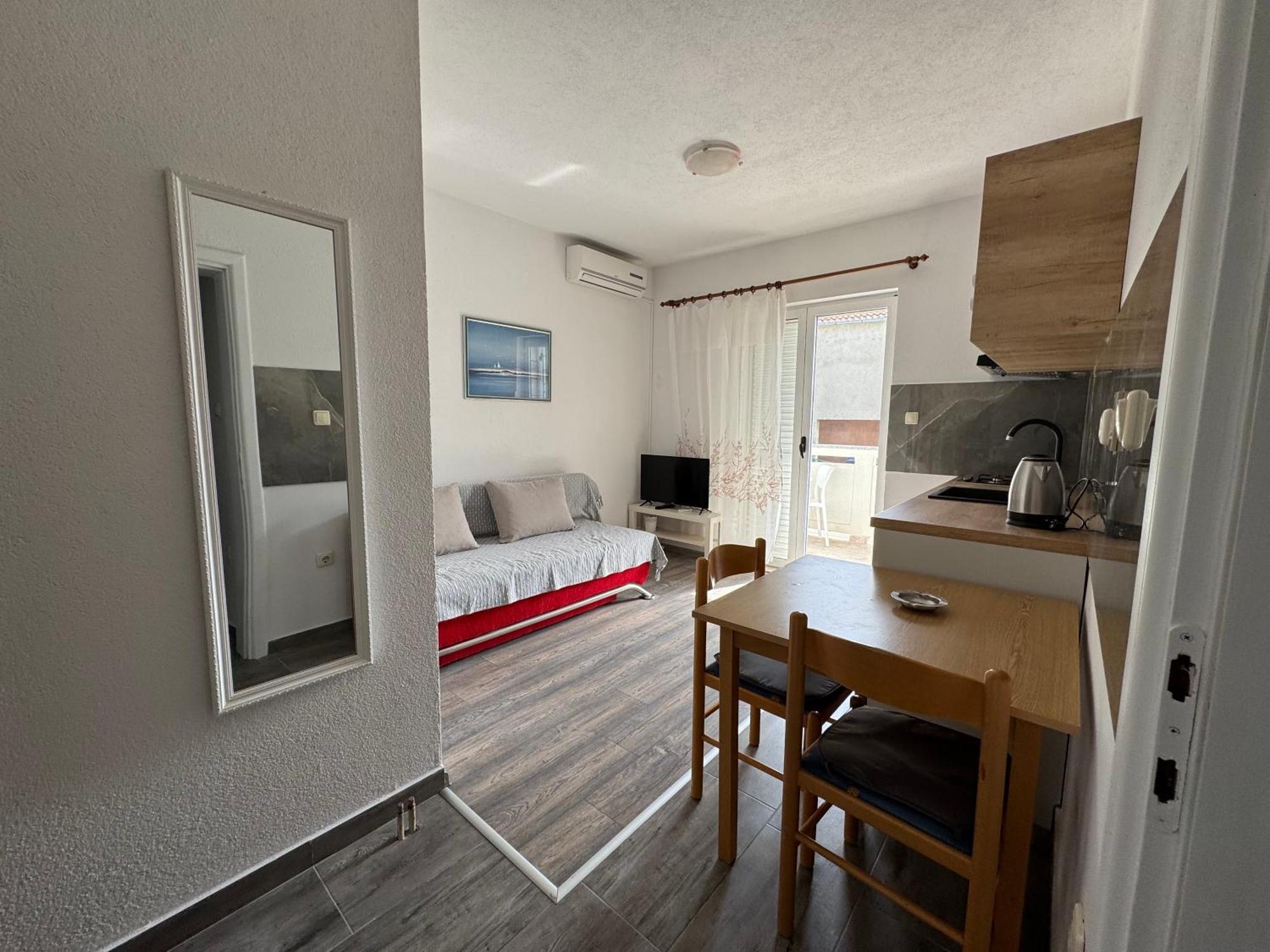 Apartment Makarska M&I, Free Private Parking Exterior photo